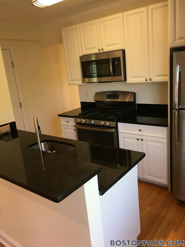 Building Photo - 1 Langdon Square