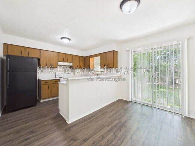 Foto del edificio - 2835 Tepee Ave