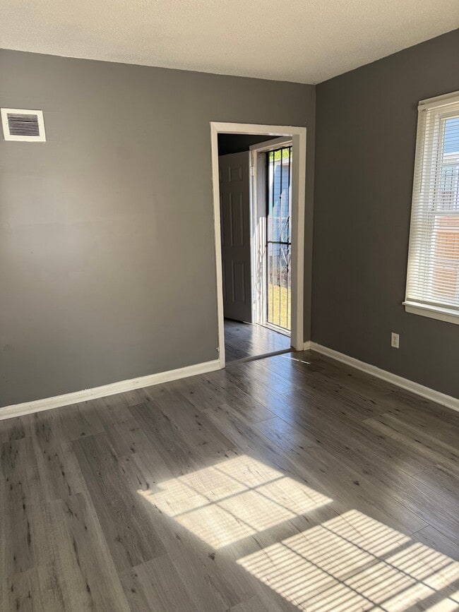 Foto del edificio - 3394 Pine Ridge Ln