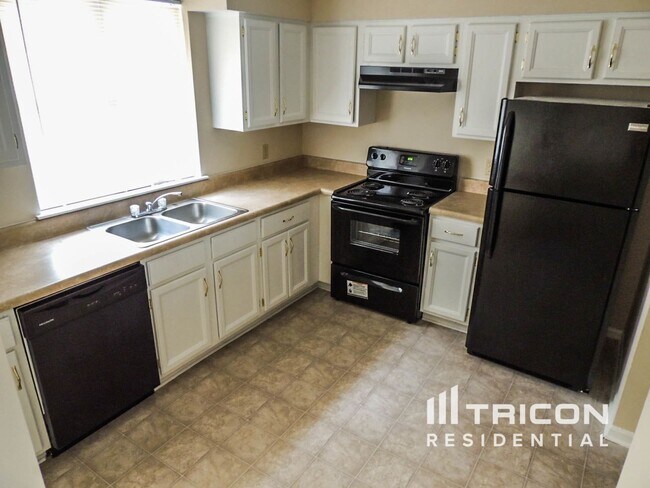 Building Photo - 5516 Marbut Forest Ct