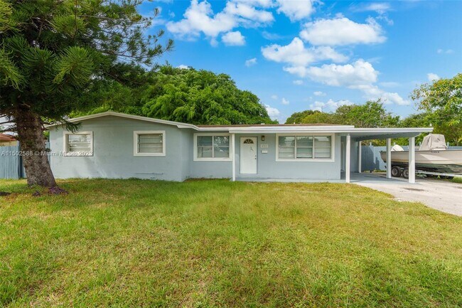 Foto del edificio - 4321 NW 12th Terrace