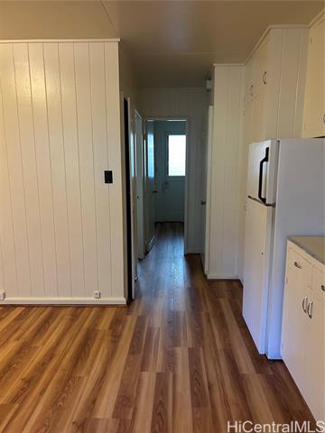 Foto del edificio - 842 Lukepane Ave