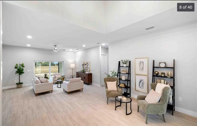 Building Photo - 38 Lark Dr