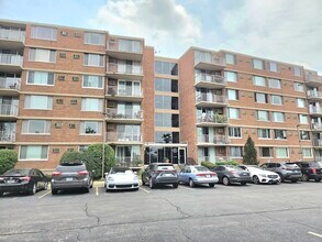 Building Photo - 2201 S Highland Ave