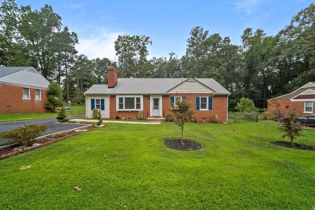Building Photo - 1312 Blue Jay Ln