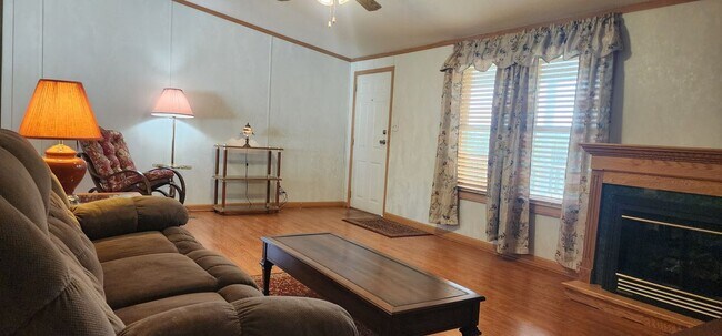 Foto del edificio - 34386 Lee Hwy