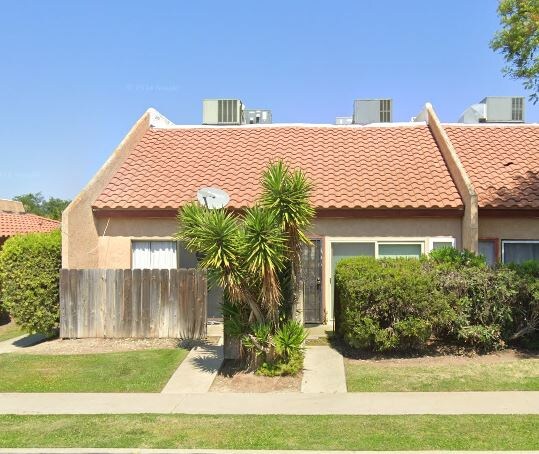 Foto principal - 912 W Cameron St