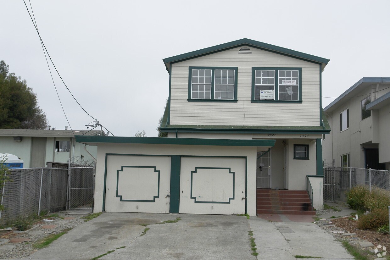 Building Photo - 2827 22nd Ave