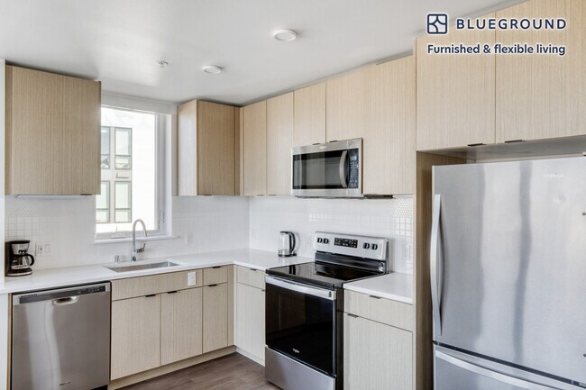 Foto del edificio - 2401 S Jackson St