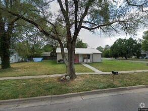 Building Photo - 317 W Olive Ave