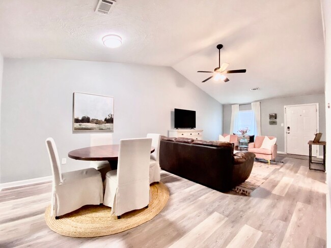 Foto del edificio - Furnished Evans Rental near Riverwood
