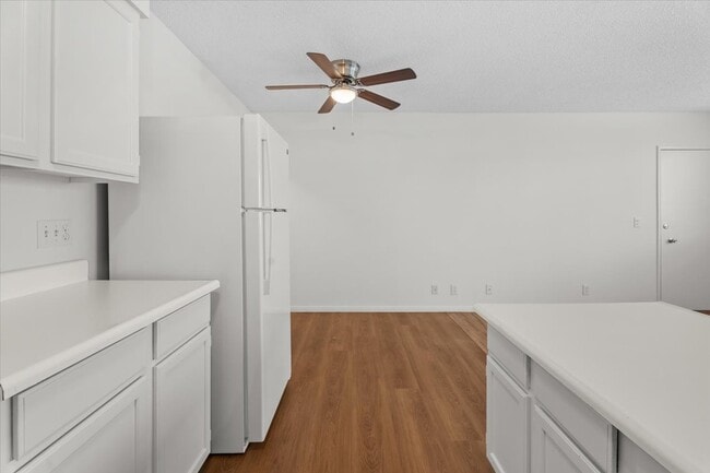 Floorplan - 4458 Woodman Ave
