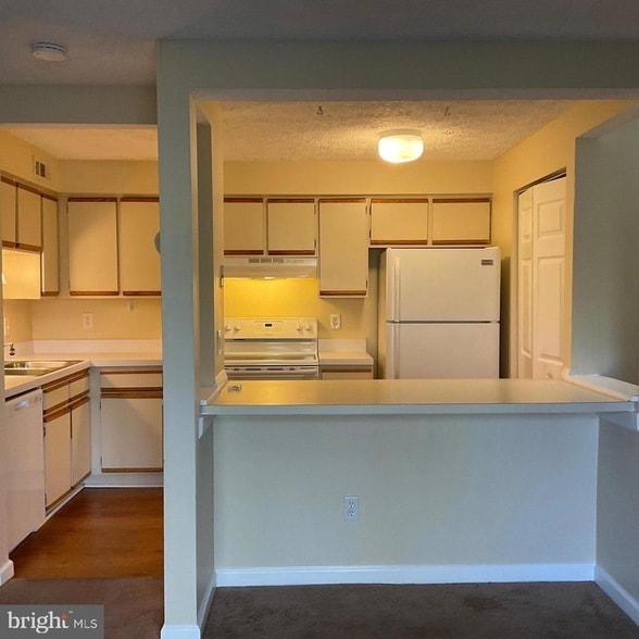 Building Photo - 3502 Lochearn Ct