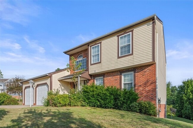 Photo - 602 Cassandra Dr House