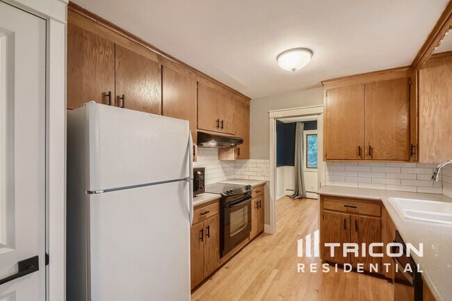 Foto del edificio - 4721 33rd Ave N