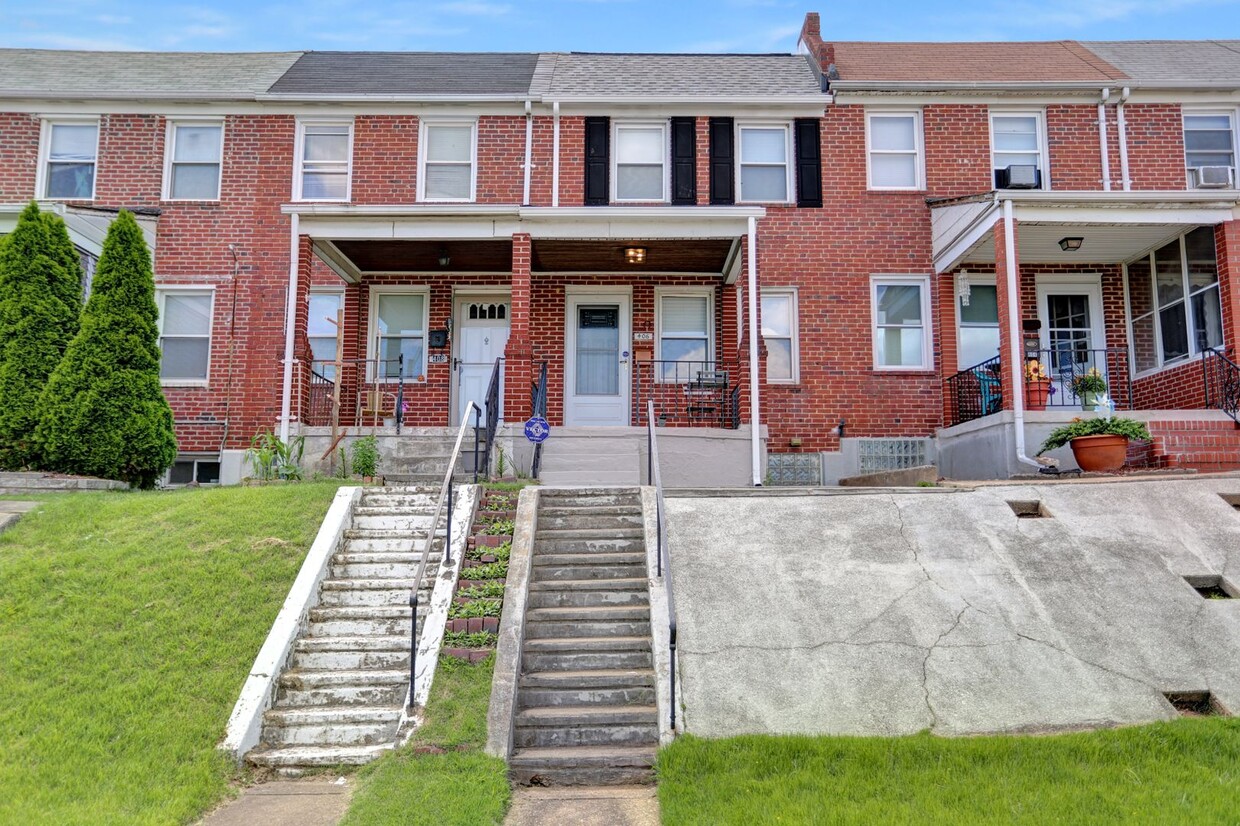Primary Photo - Charming Renovated Row House in Baltimore,...