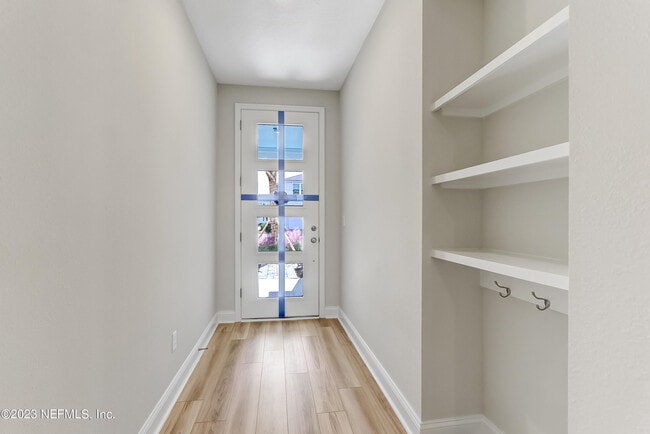 Foto del edificio - 14167 Pier Ln