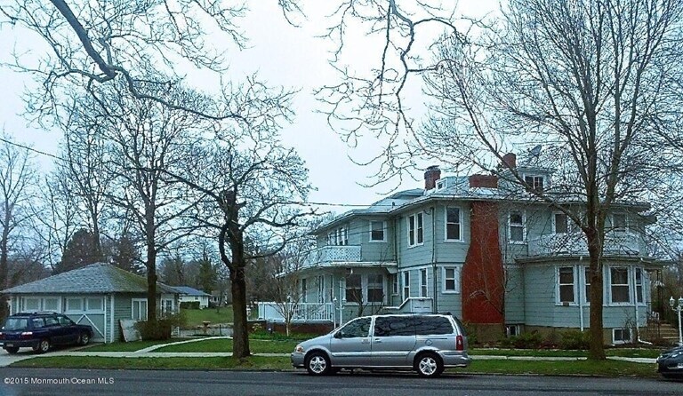 Primary Photo - 1343 Locust Dr