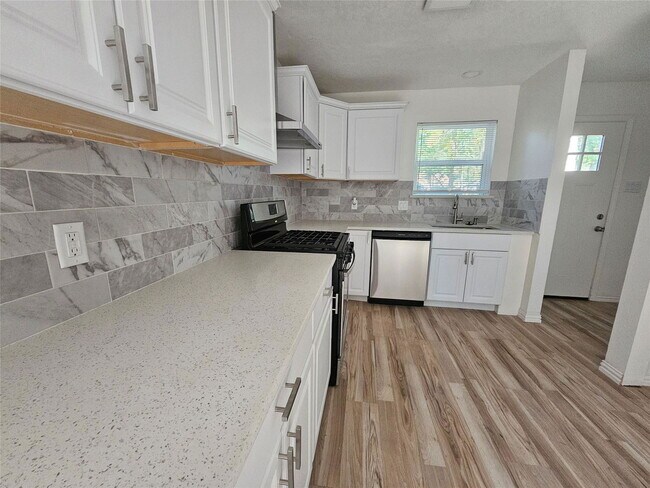 Foto del edificio - 105 E Wavy Oak Cir