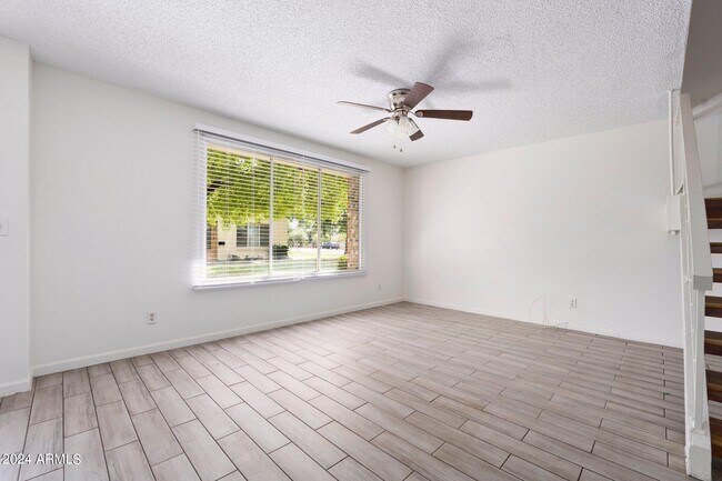 Building Photo - 3705 S Mill Ave