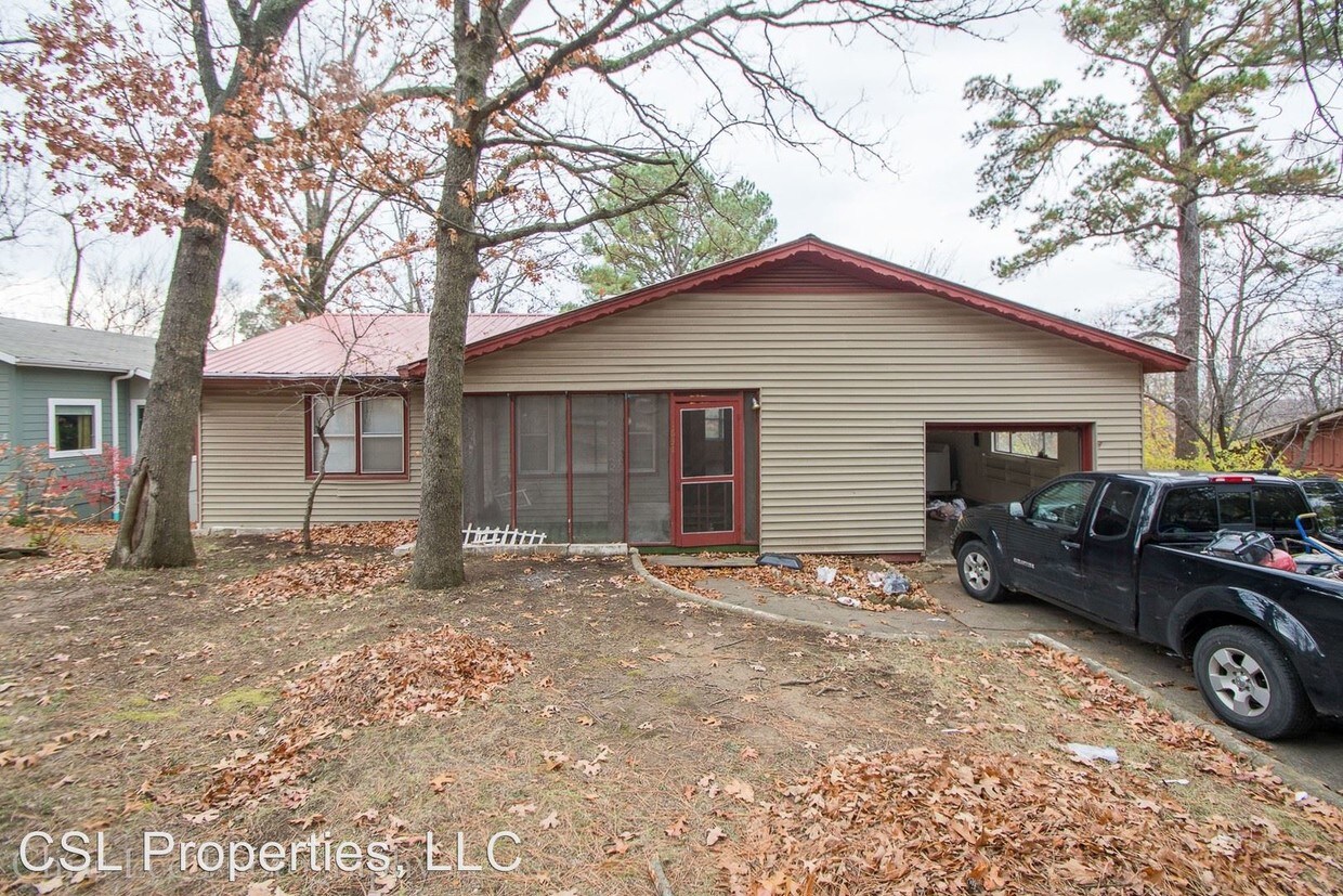 Primary Photo - 3 br, 2 bath House - 1631 N Vandeventer Ave