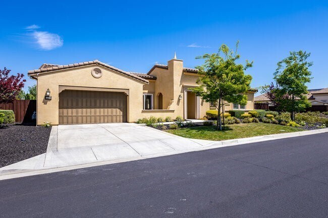 Foto principal - Amazing Home For Lease