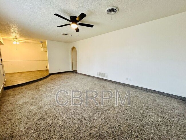 Foto del edificio - 4914 57th St