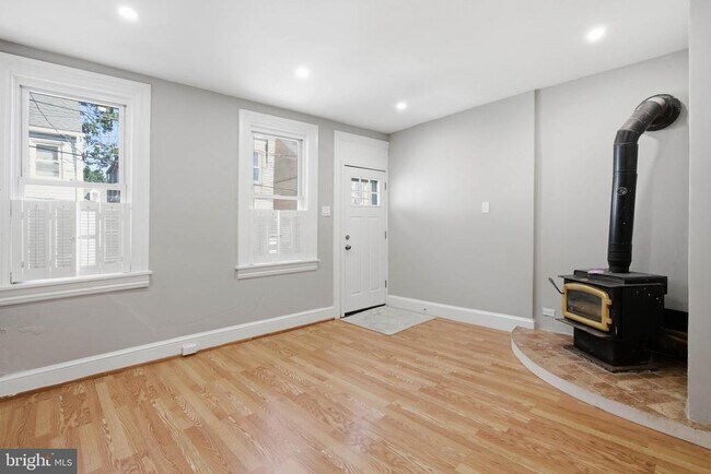 Foto del edificio - 624 Poplar St