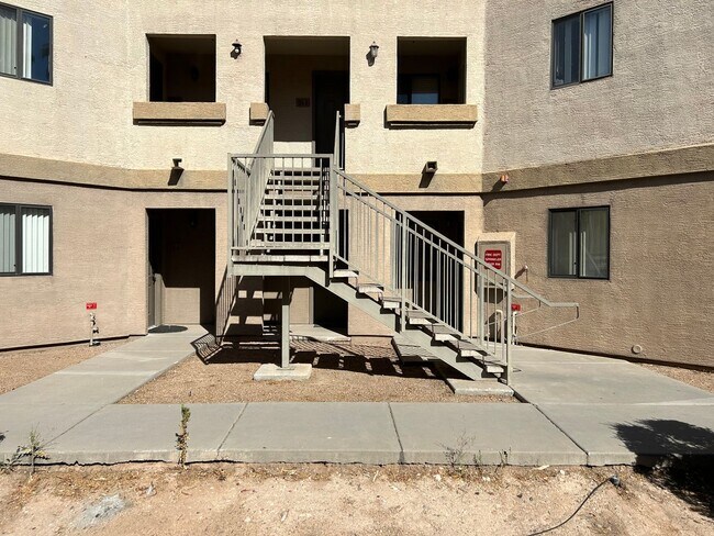 Foto del edificio - 1287 N Alma School Rd