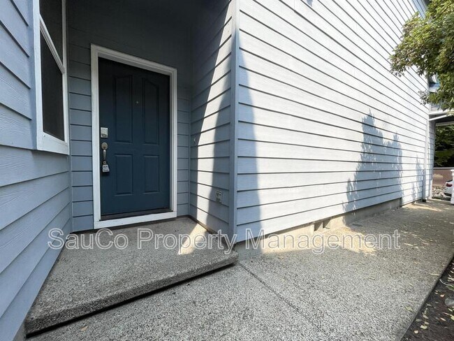 Foto del edificio - 321 NE 66th Ave
