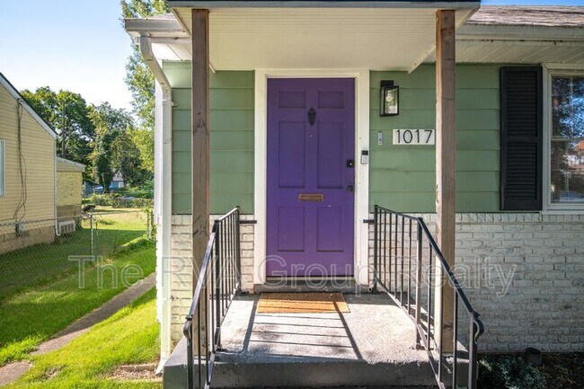 Building Photo - 1017 Fourqurean Ln