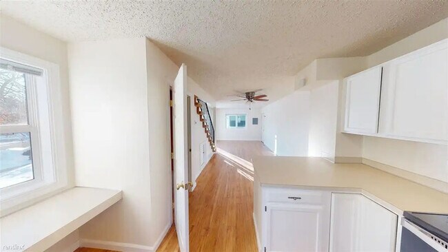 Foto del edificio - 2974 Warwick Loop