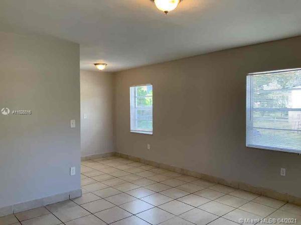 Building Photo - 15920 NW 17th Ct