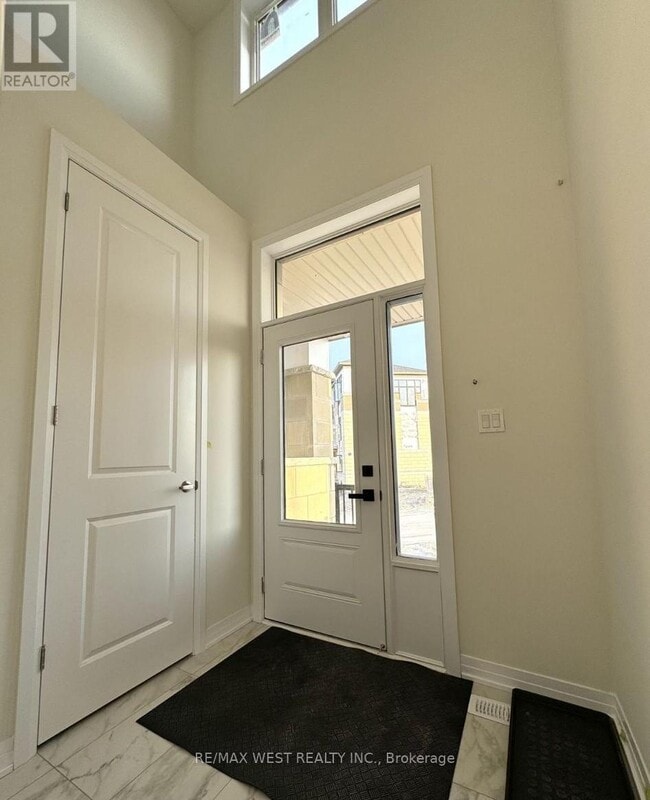 Photo du bâtiment - 93 Millman Ln