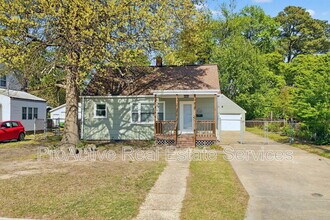 Building Photo - 8026 E Glen Rd