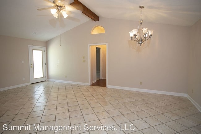 Building Photo - 4 br, 1.5 bath House - 813 Highway 6 West