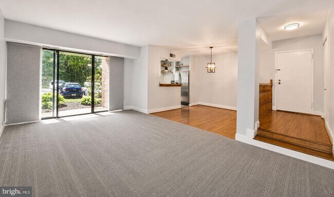 Foto del edificio - 15603 Dorset Rd