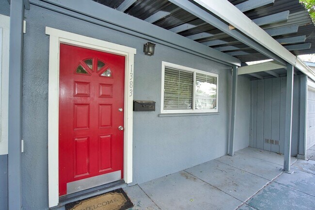Foto del edificio - 1383 Spruce St