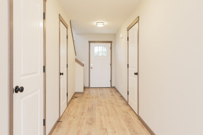 Foto del edificio - 1314 Lamont Ln