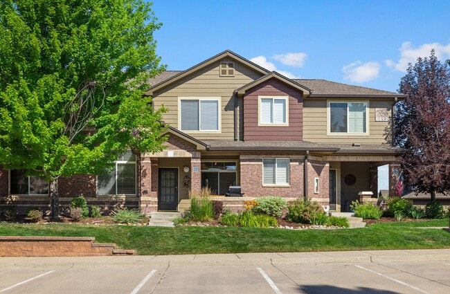 FURNISHED - 3 bed 3 bath Gated Highlands Ranch Home! - FURNISHED - 3 bed 3 bath Gated Highlands Ranch Home!
