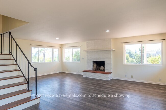 Foto del edificio - 4 Bedroom, 3 Bath Large House with Mountai...