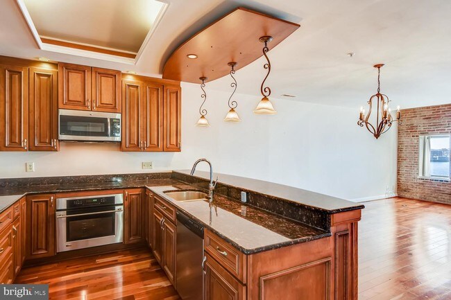 Building Photo - 1000 Fell St