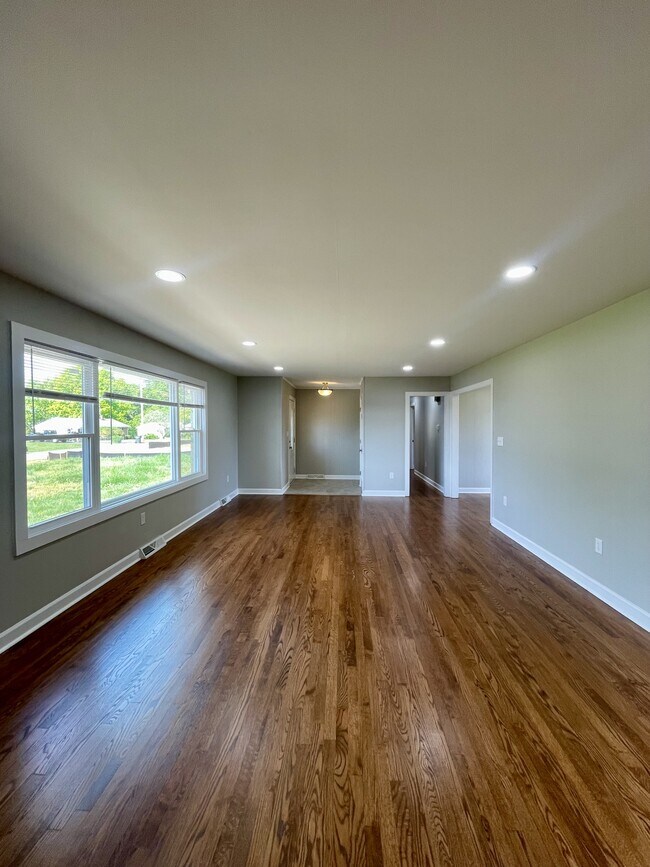 Foto del edificio - 63 Shelor Dr