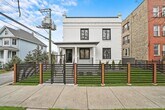 Primary Photo - 4010 W Warwick Ave
