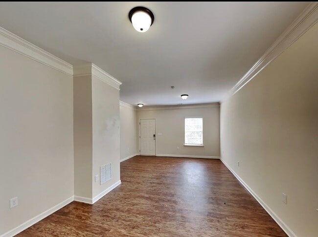 Foto del edificio - 2495 Valley Creek Dr