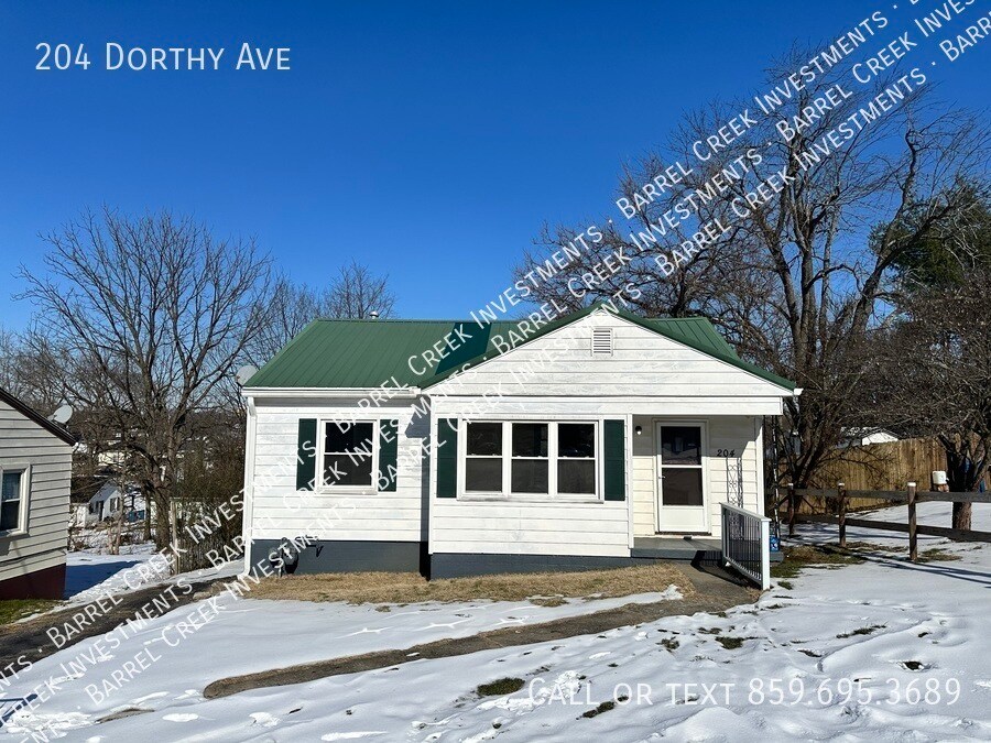 Primary Photo - 204 Dorothy Ave