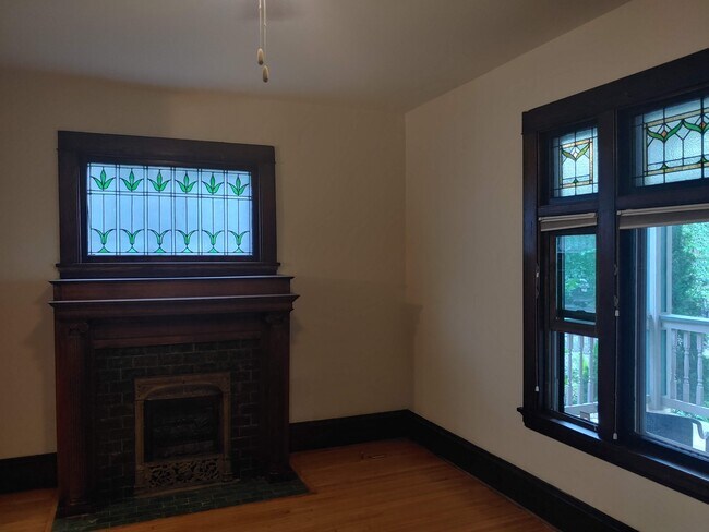 Building Photo - 2535 Aldrich Ave S