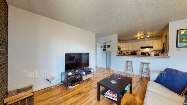 Foto del edificio - 555 E 10th Ave
