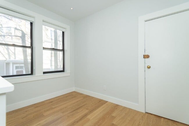 Foto del edificio - 12 Elko St