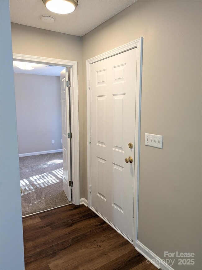 Building Photo - 329 Cedarcroft Dr